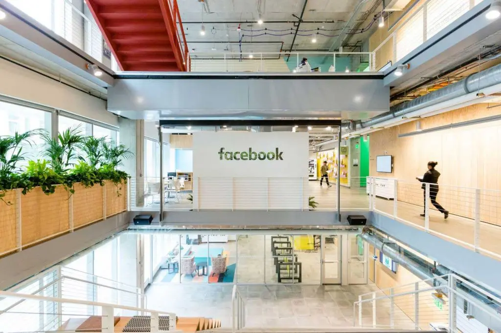 Facebook 